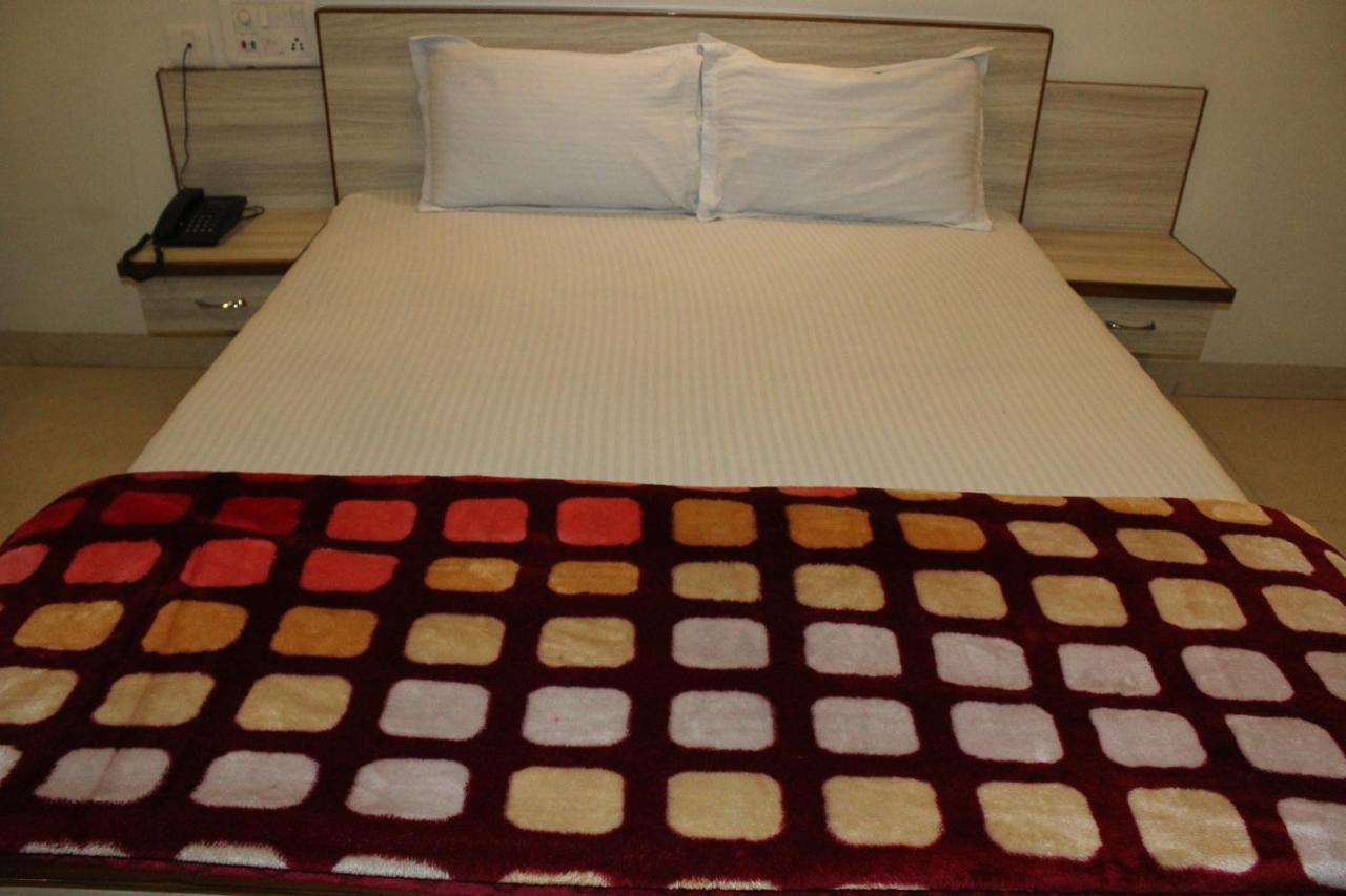Simla Hotel Τζαϊπούρ Εξωτερικό φωτογραφία