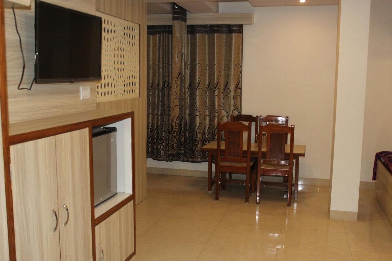 Simla Hotel Τζαϊπούρ Εξωτερικό φωτογραφία