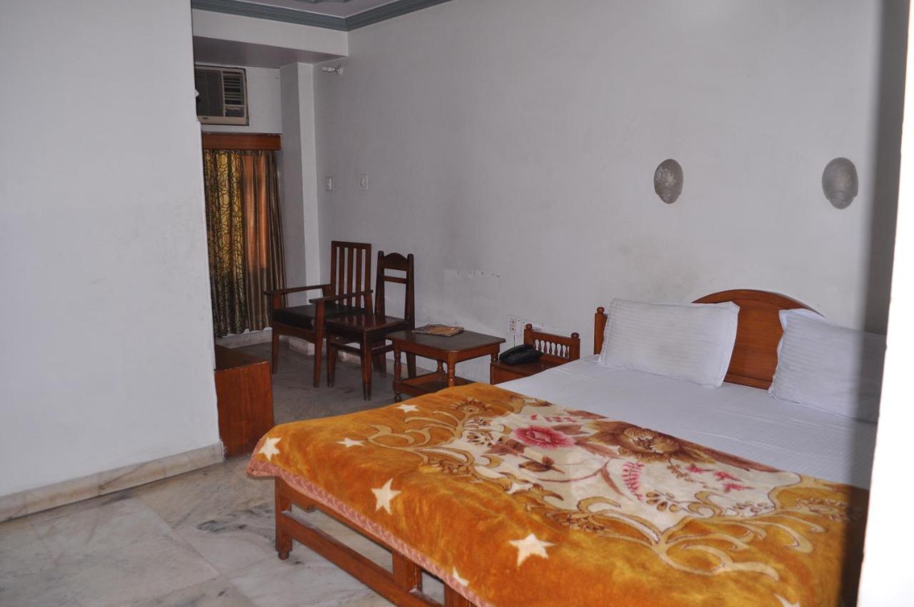Simla Hotel Τζαϊπούρ Εξωτερικό φωτογραφία